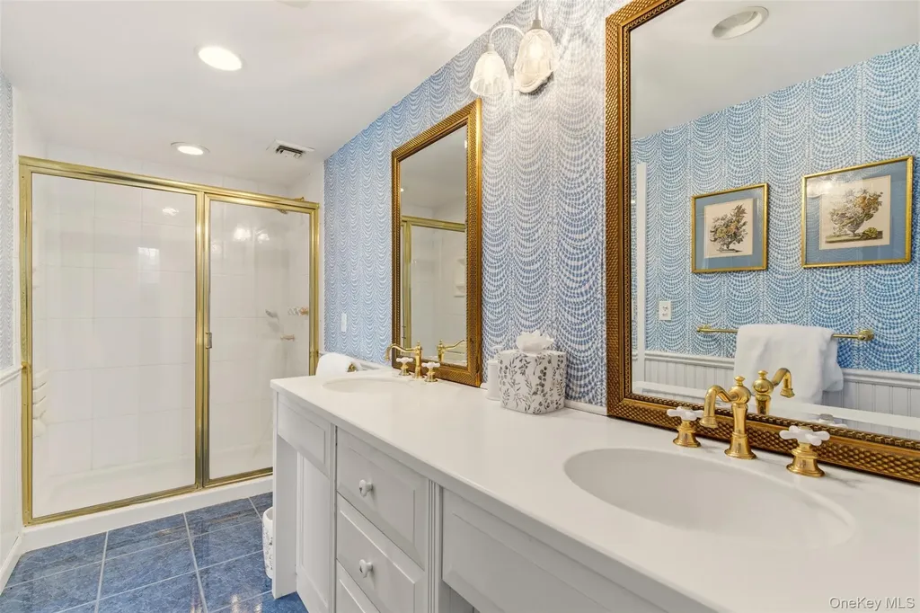 55 Titus Lane Cold Spring Harbor NY 11724