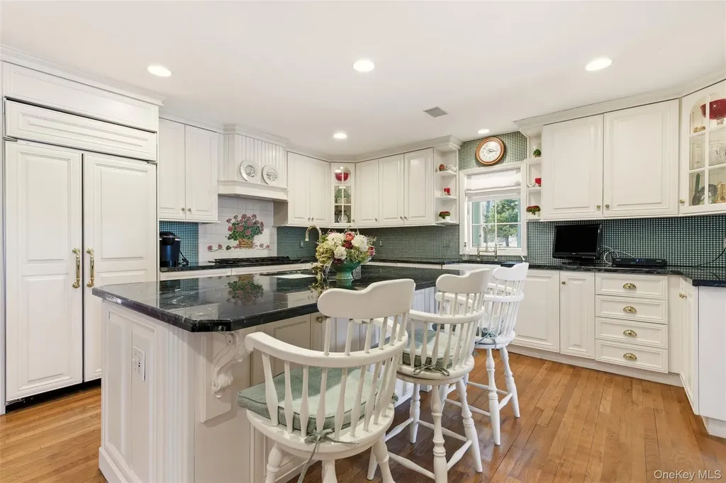 55 Titus Lane Cold Spring Harbor NY 11724