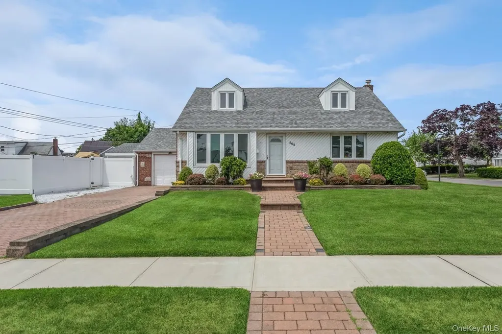 562 Bernice Road Franklin Square NY 11010