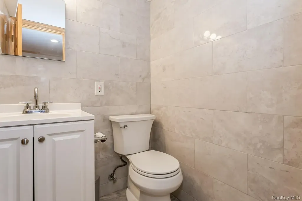 562 Bernice Road Franklin Square NY 11010