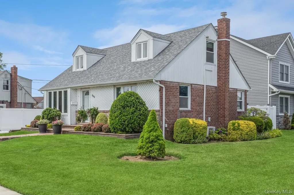 562 Bernice Road Franklin Square NY 11010