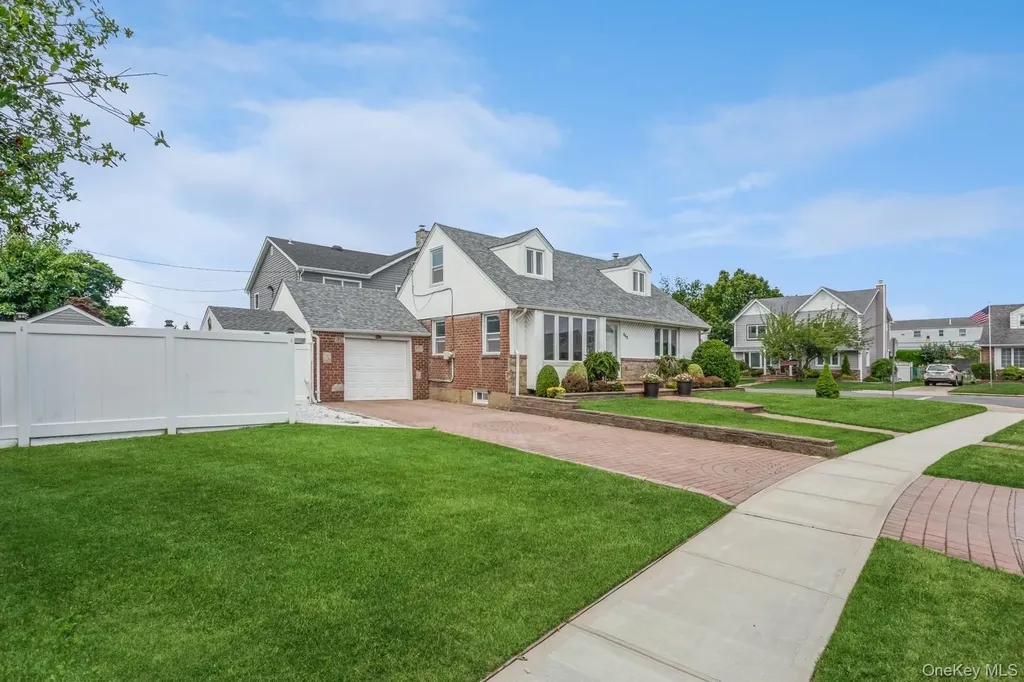 562 Bernice Road Franklin Square NY 11010
