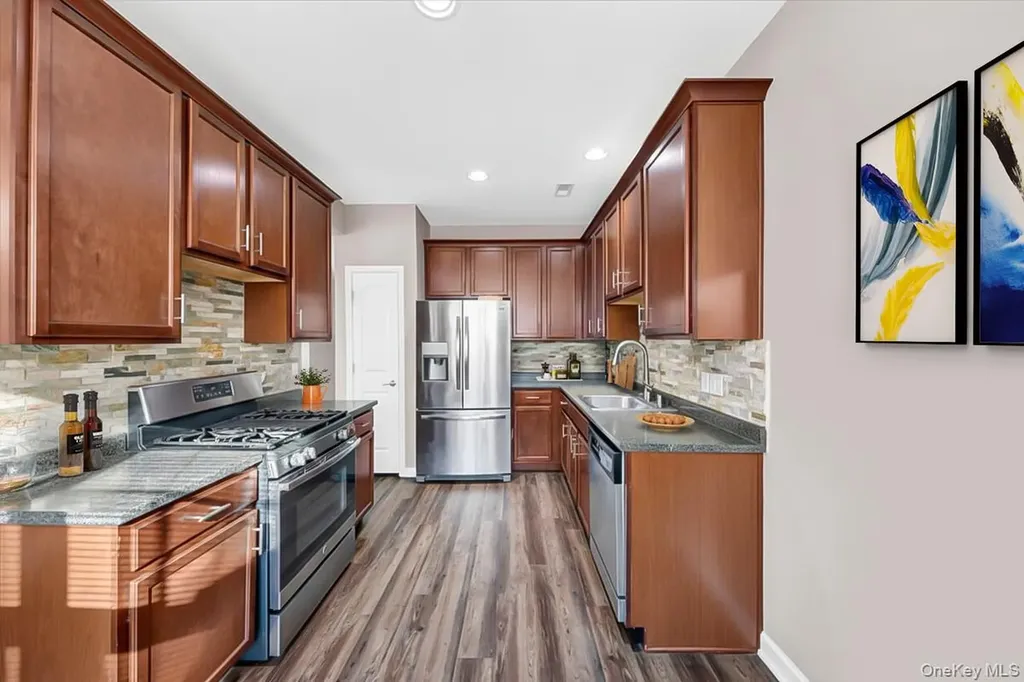 4 Kless Court Middletown NY 10940