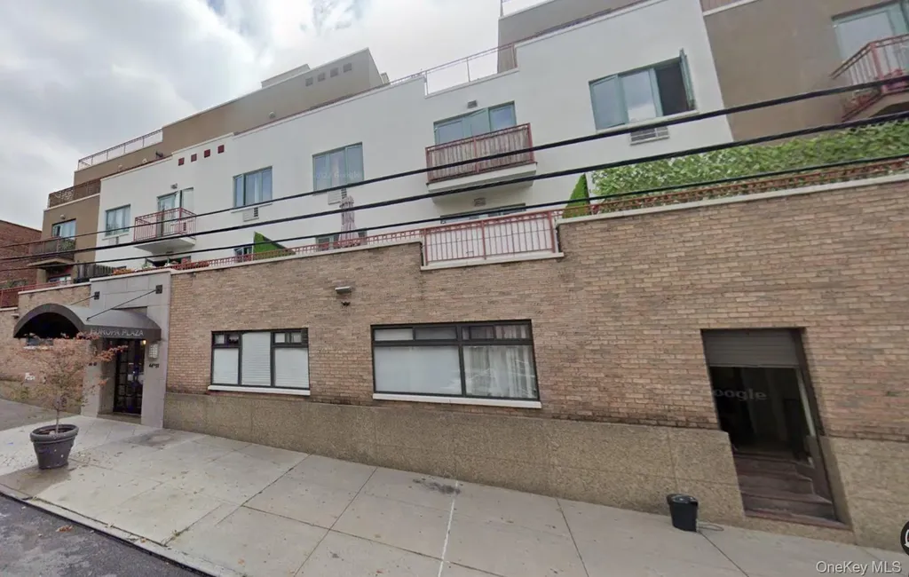 2447 44th Street Astoria NY 11103