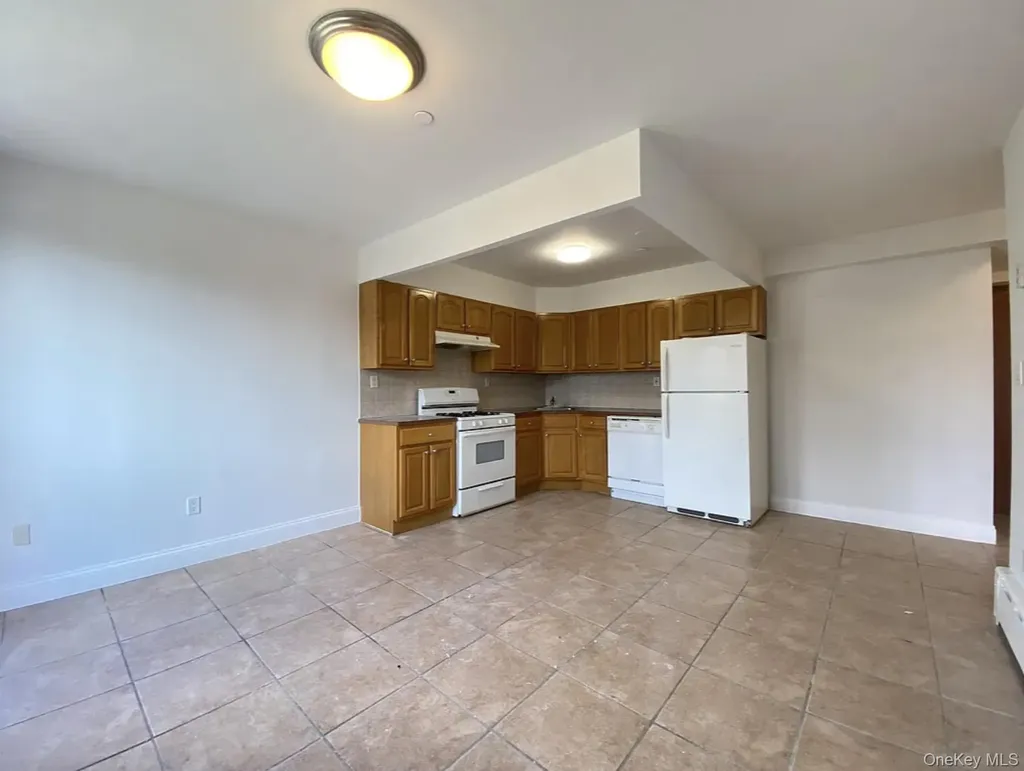 2447 44th Street Astoria NY 11103