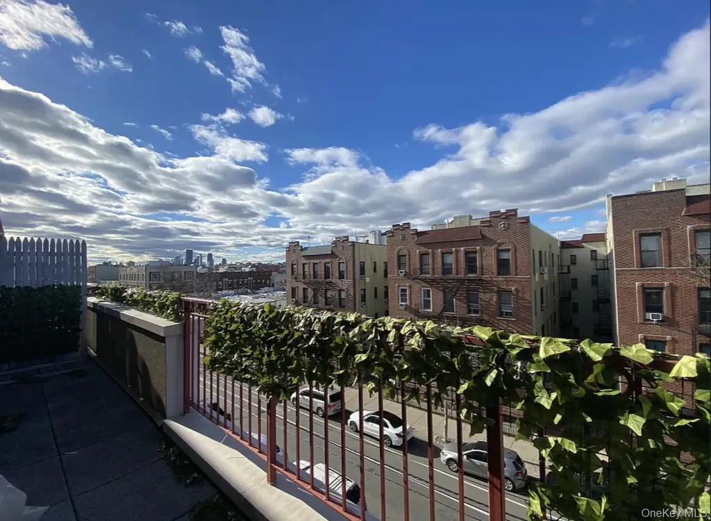 2447 44th Street Astoria NY 11103