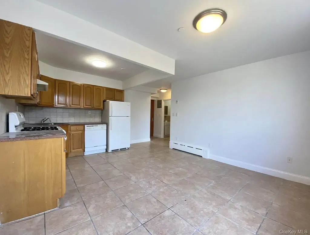 2447 44th Street Astoria NY 11103