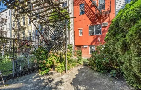 37 Jewel Street Brooklyn NY 11222