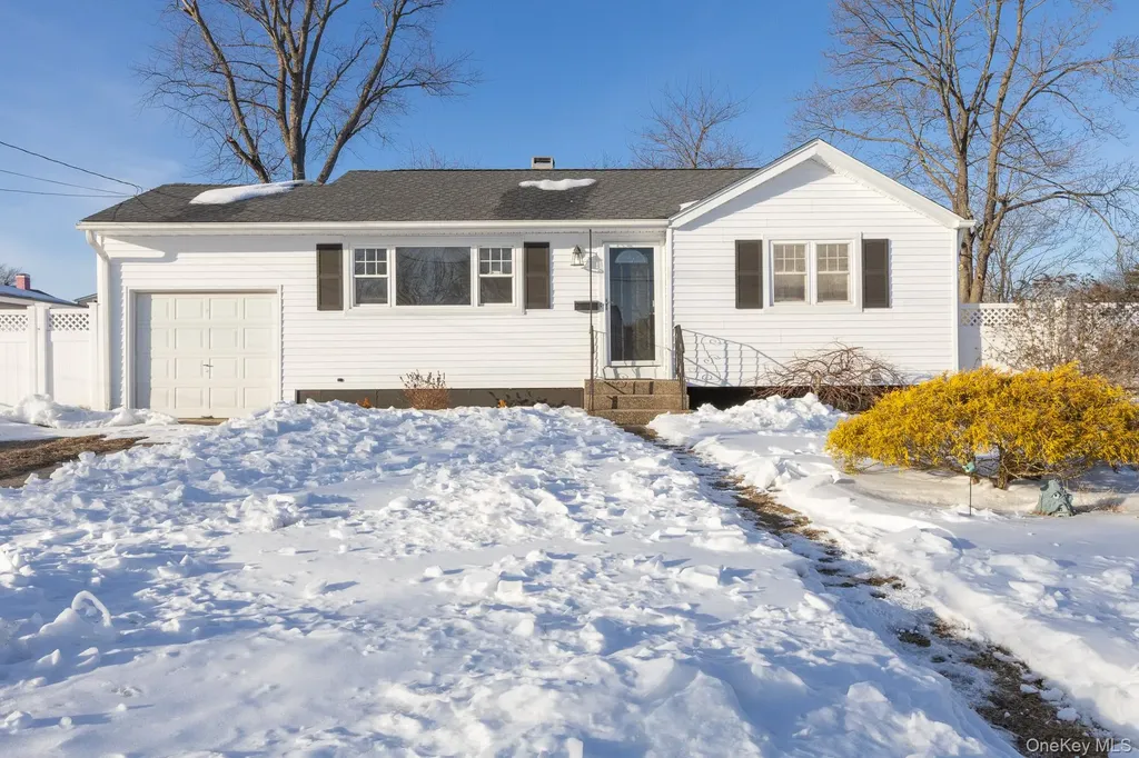 3 Exeter Road East Patchogue NY 11772