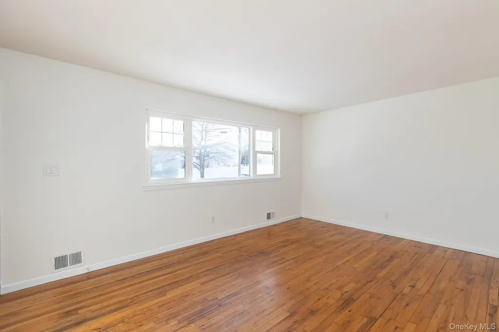 3 Exeter Road East Patchogue NY 11772