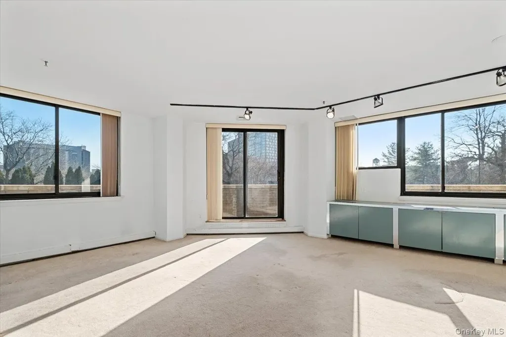 25 Rockledge Avenue White Plains NY 10601