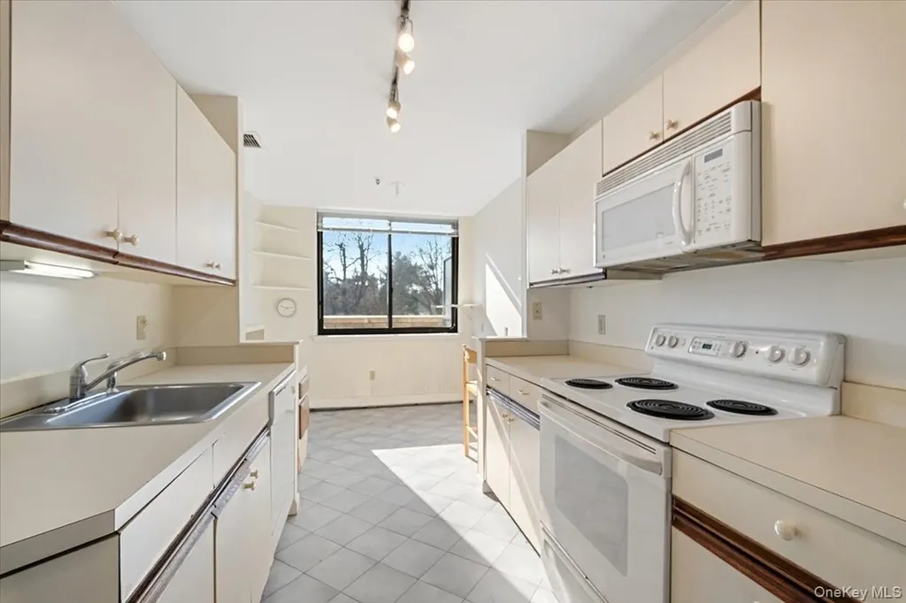 25 Rockledge Avenue White Plains NY 10601