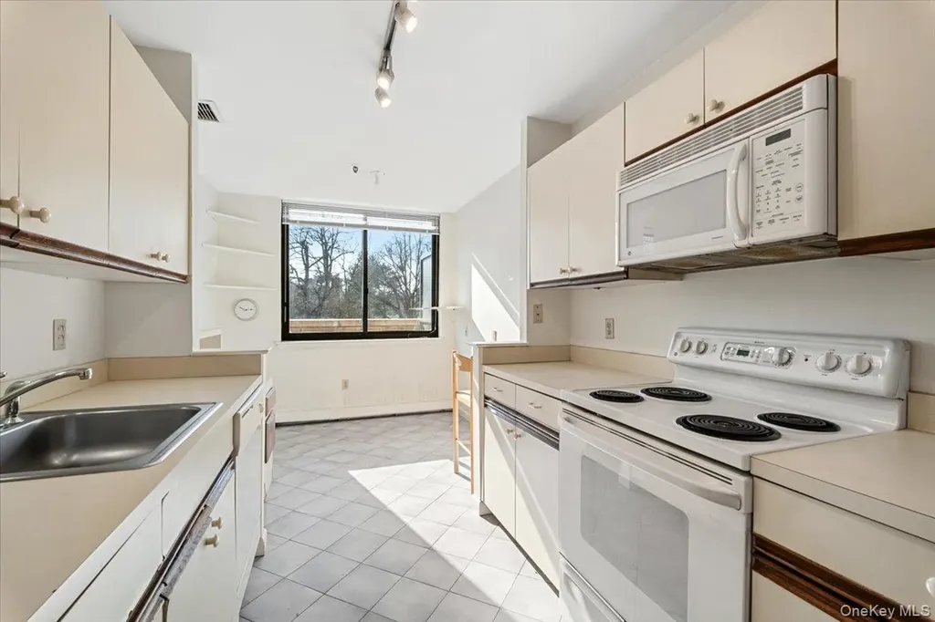 25 Rockledge Avenue White Plains NY 10601