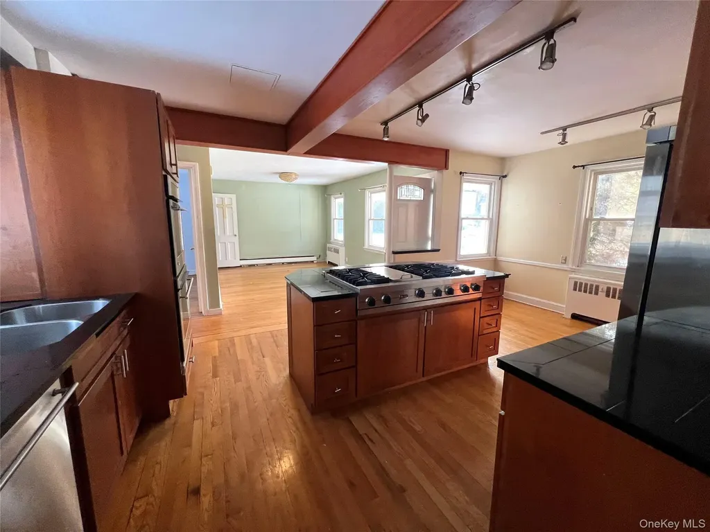 618 Palisade Avenue Yonkers NY 10703