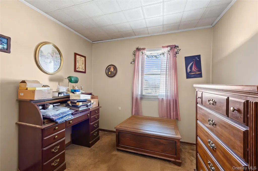 27 Elizabeth Drive Bethpage NY 11714