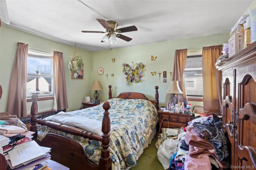 27 Elizabeth Drive Bethpage NY 11714