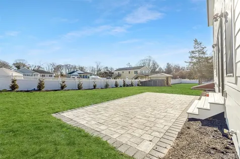 285 Sandy Beach Road Greenport NY 11944