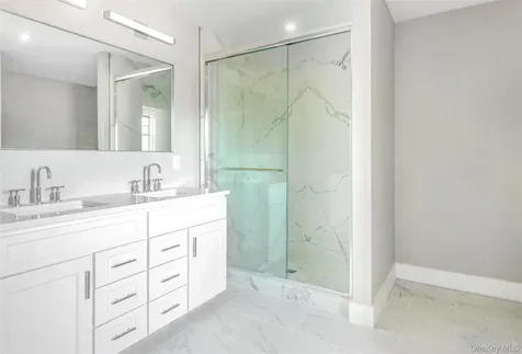 285 Sandy Beach Road Greenport NY 11944