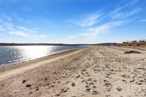285 Sandy Beach Road Greenport NY 11944
