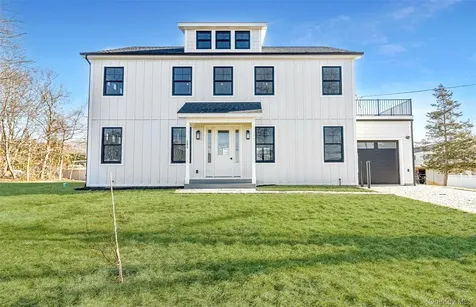 285 Sandy Beach Road Greenport NY 11944