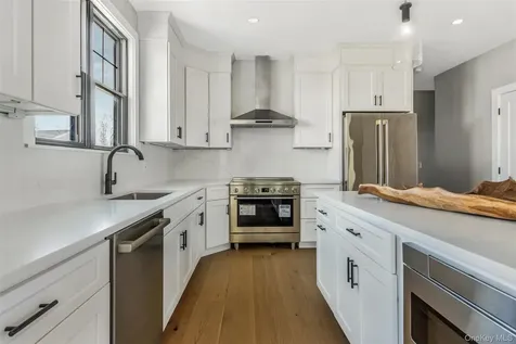 285 Sandy Beach Road Greenport NY 11944