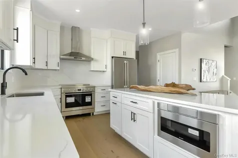 285 Sandy Beach Road Greenport NY 11944