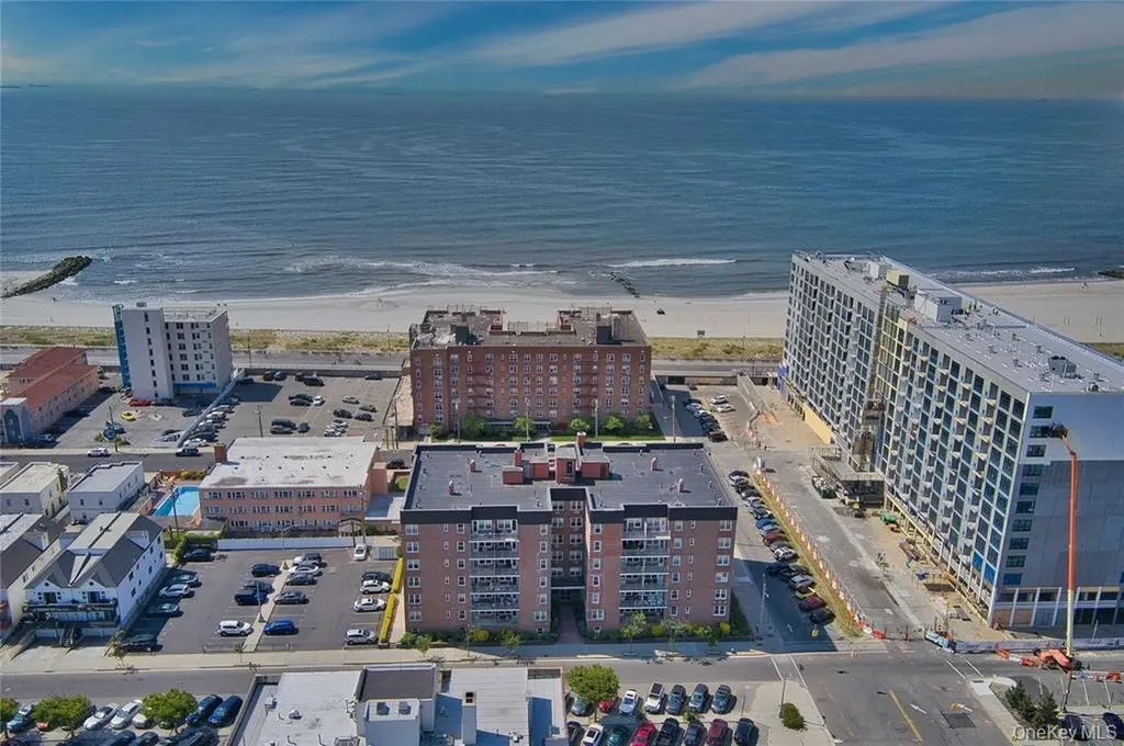 210 E Broadway Long Beach NY 11561