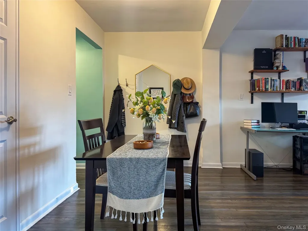 210 E Broadway Long Beach NY 11561