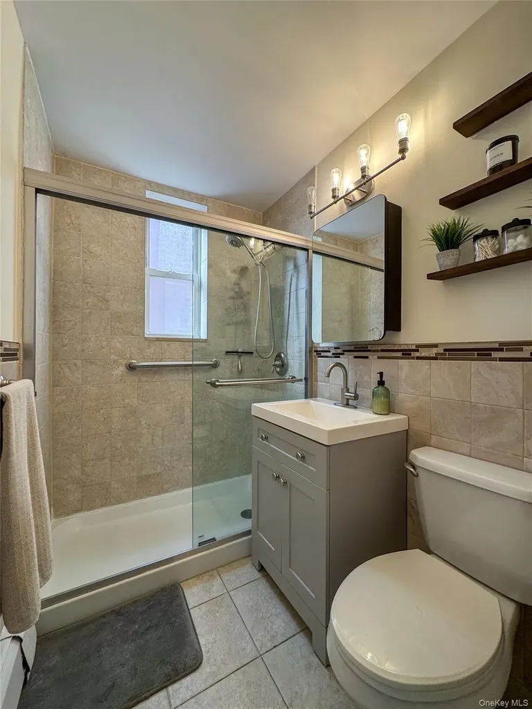 210 E Broadway Long Beach NY 11561