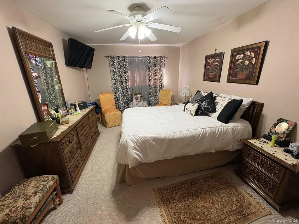281 Graff Avenue Bronx NY 10465