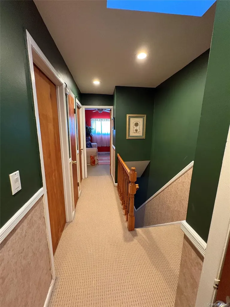 281 Graff Avenue Bronx NY 10465