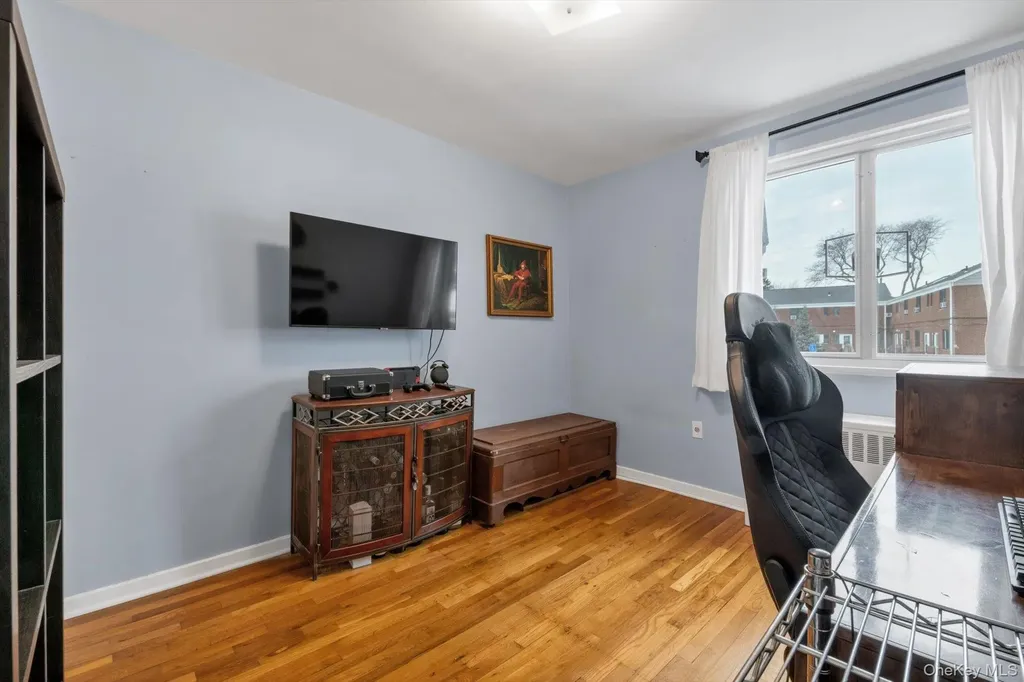 218-01 68 Avenue Bayside NY 11364