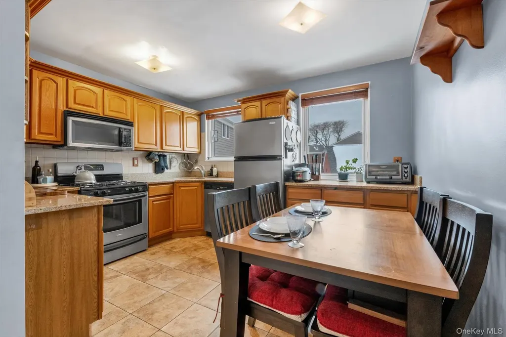 218-01 68 Avenue Bayside NY 11364