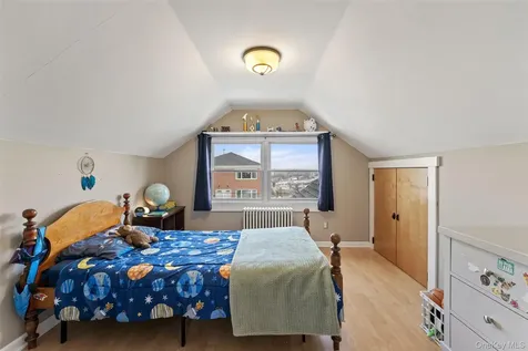 97 Staunton Street Yonkers NY 10704