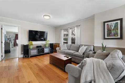 97 Staunton Street Yonkers NY 10704