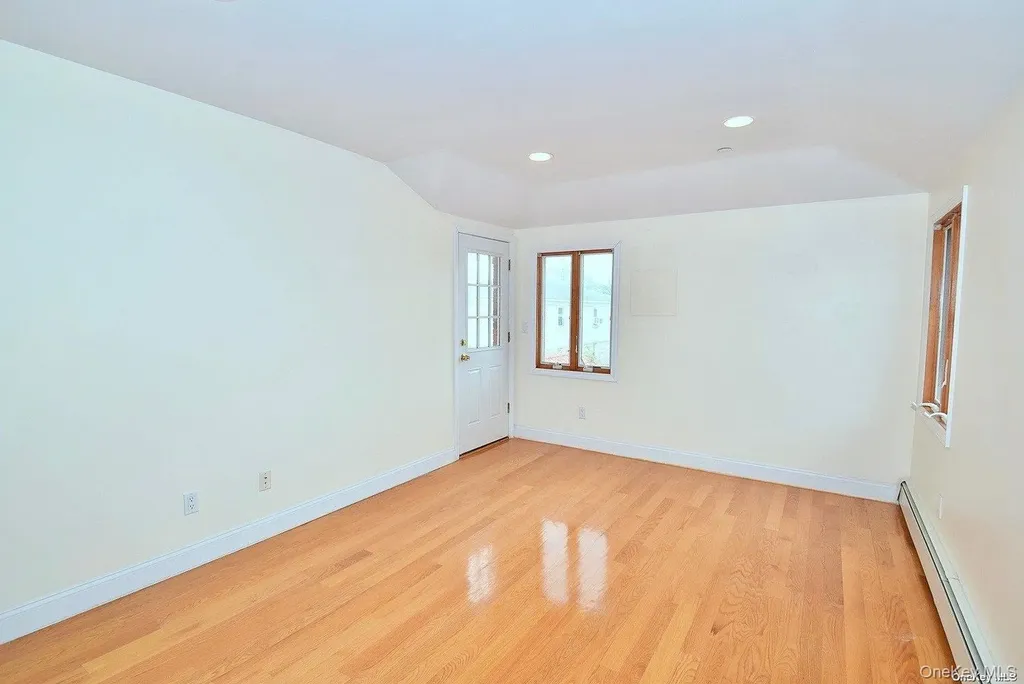 154-36 20th Road Whitestone NY 11357