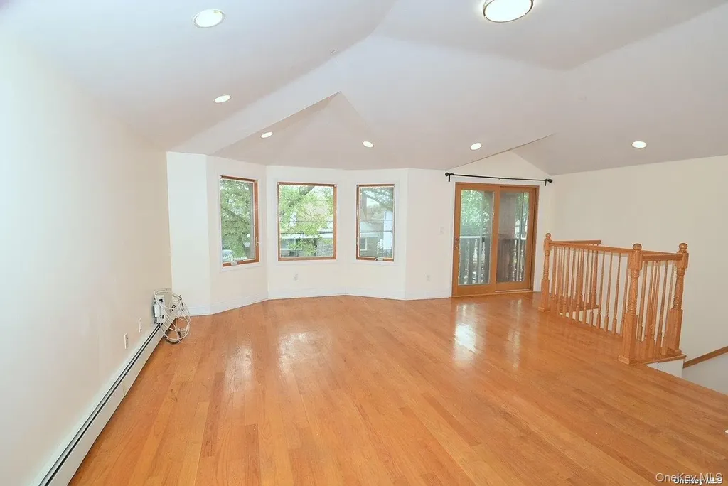 154-36 20th Road Whitestone NY 11357
