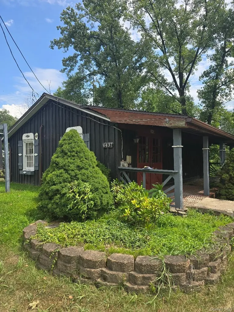6437 Route 209 Kerhonkson NY 12446