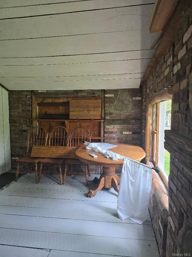 6437 Route 209 Kerhonkson NY 12446