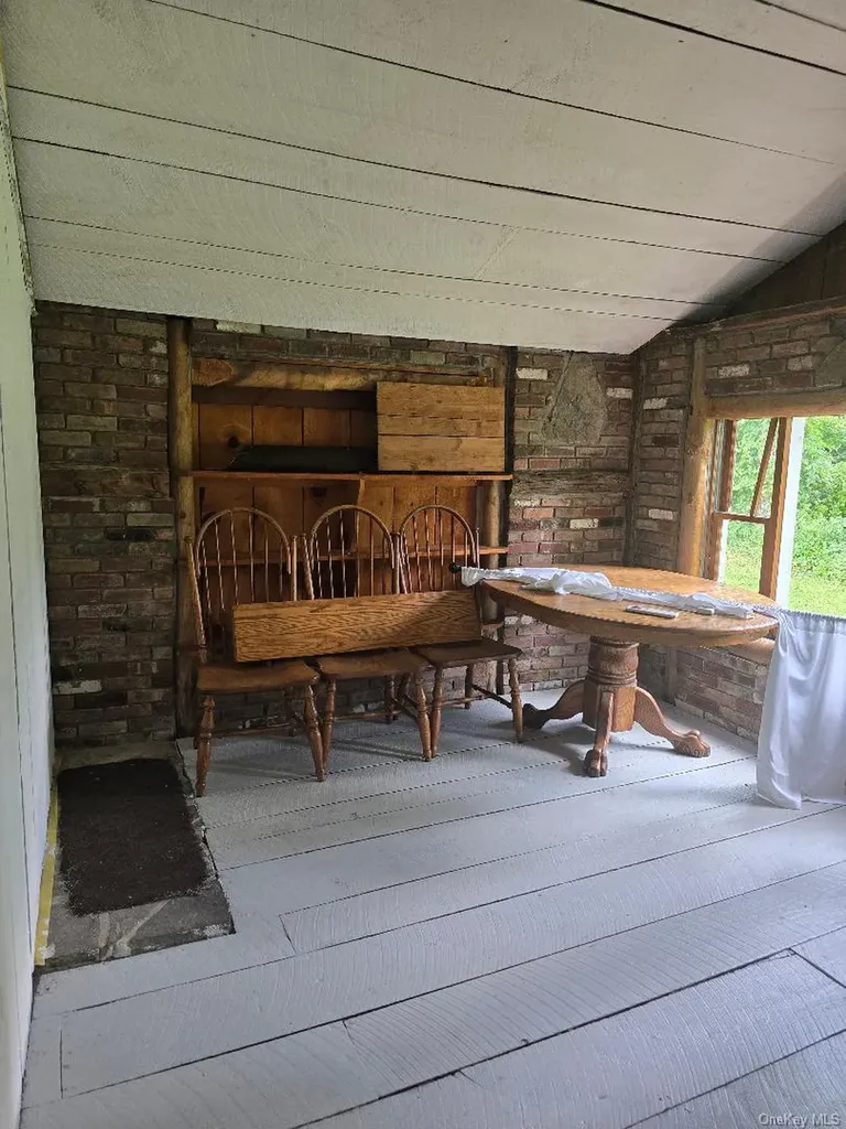 6437 Route 209 Kerhonkson NY 12446