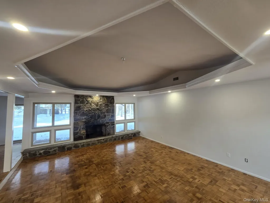 10 Chestnut Drive Pomona NY 10970