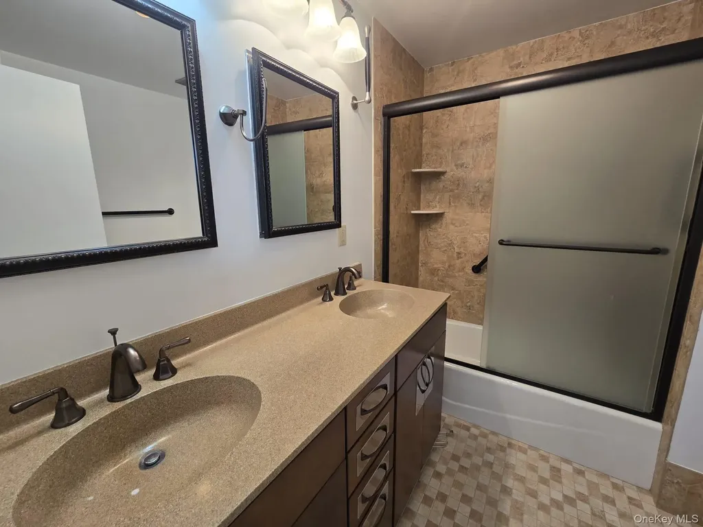 10 Chestnut Drive Pomona NY 10970