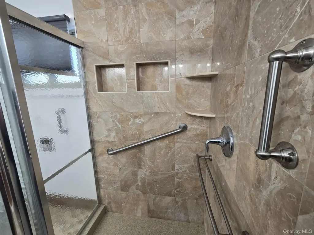 10 Chestnut Drive Pomona NY 10970