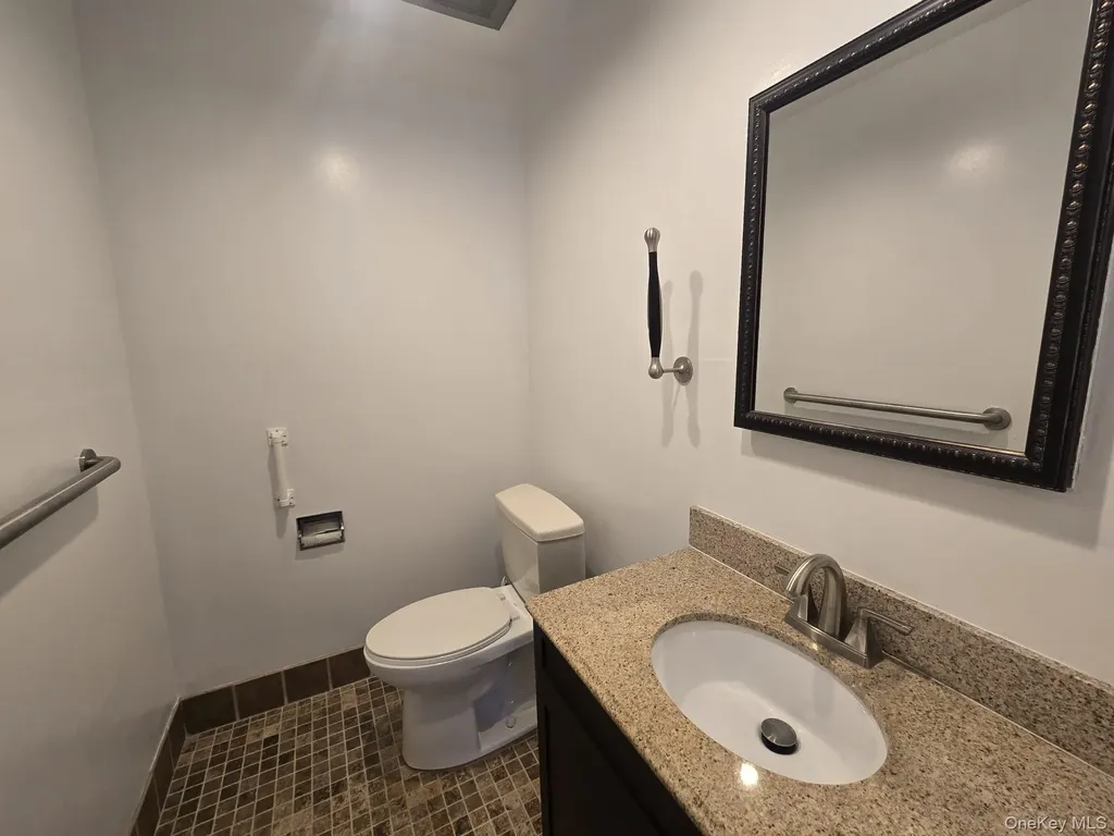 10 Chestnut Drive Pomona NY 10970
