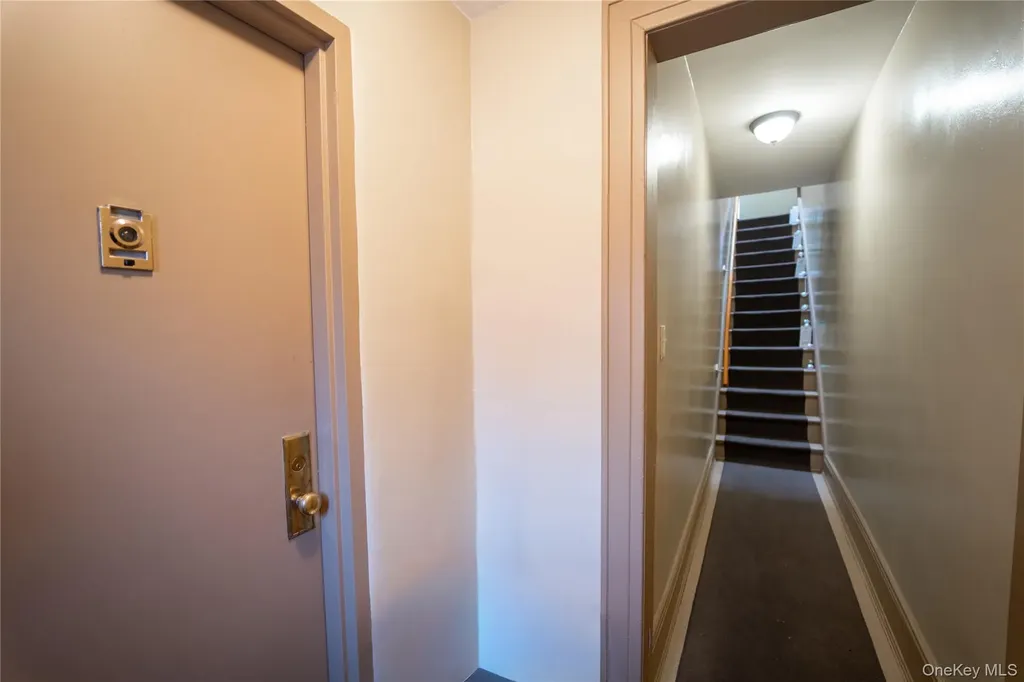 7505 60th Place Glendale NY 11385
