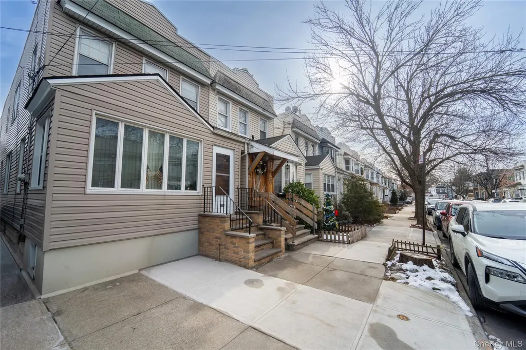 7505 60th Place Glendale NY 11385