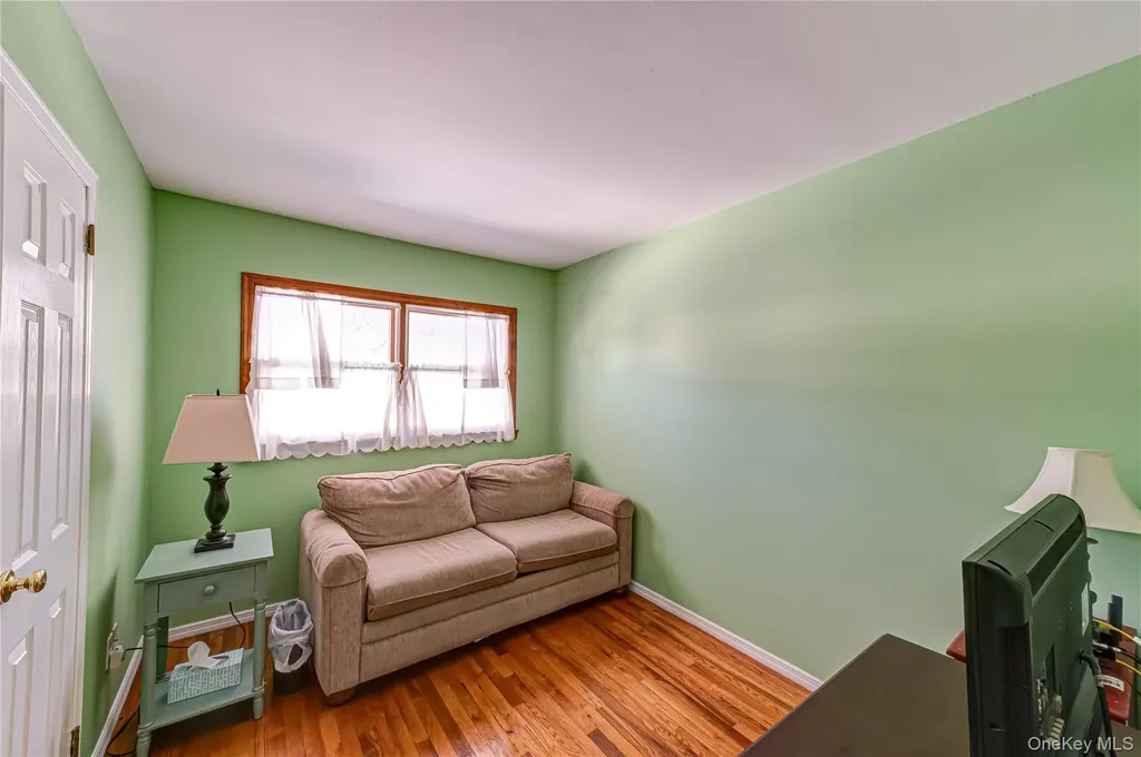 36 Sinclair Drive Greenlawn NY 11740