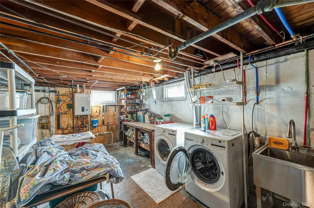 36 Sinclair Drive Greenlawn NY 11740