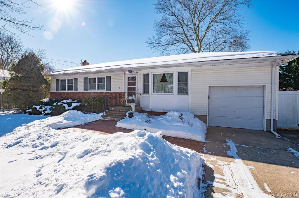 36 Sinclair Drive Greenlawn NY 11740