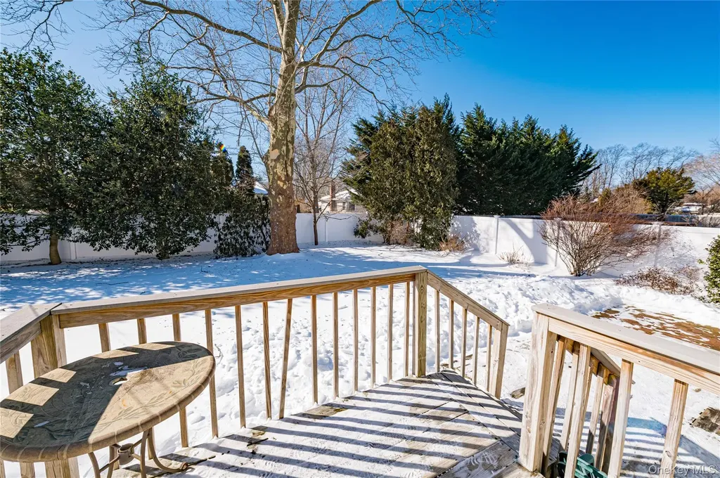 36 Sinclair Drive Greenlawn NY 11740